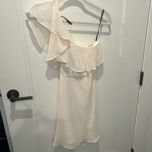 Laundry size 2 crème one shoulder dress